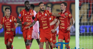 HT Persija vs Persik 0-1: Ezra Cetak Gol Penentu, Pertandingan Sempat Terganggu Genangan