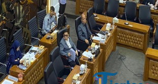 Ketua Baleg DPR Sentil Ahmad Dhani & Once Saat Sambut Musisi: Ayo Berdamai Lagi