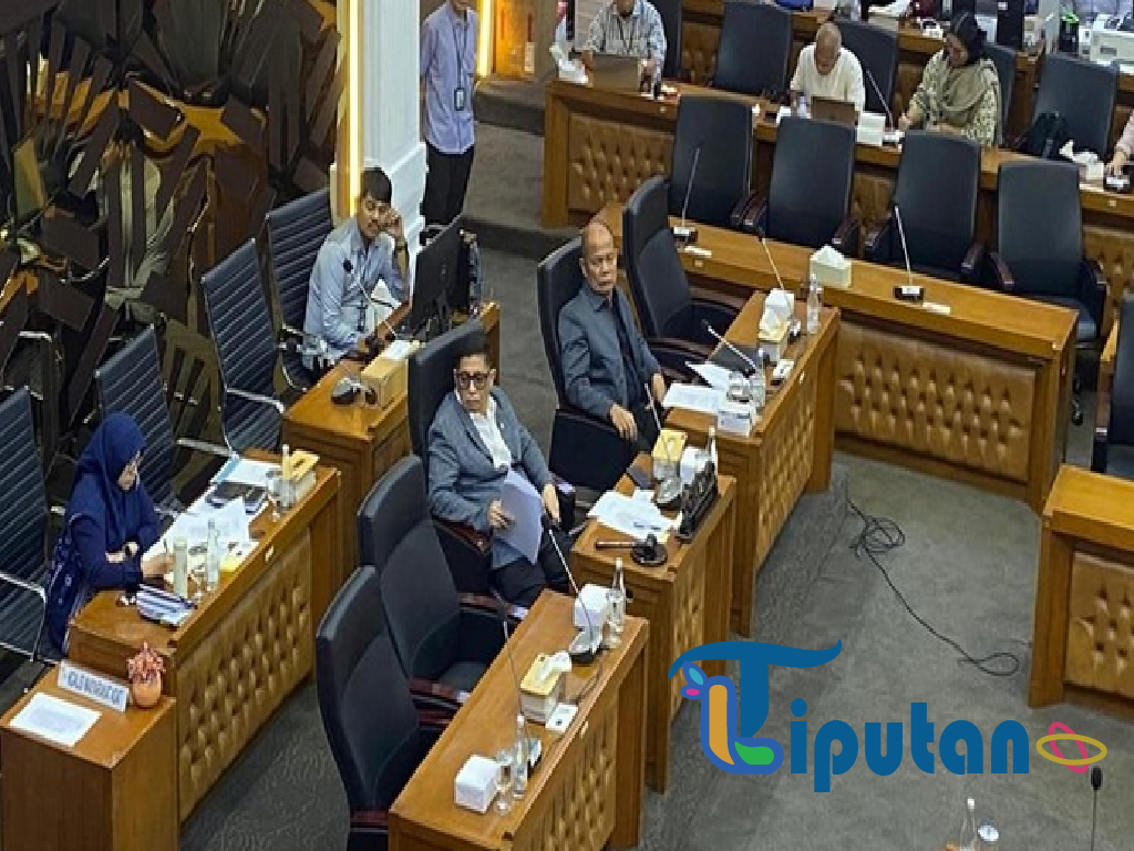 Ketua Baleg DPR Sentil Ahmad Dhani & Once Saat Sambut Musisi: Ayo Berdamai Lagi