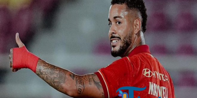 Maxwell Souza Cetak Hat-trick, Persija Tundukkan PSBS Biak 3-1 di Stadion Manahan
