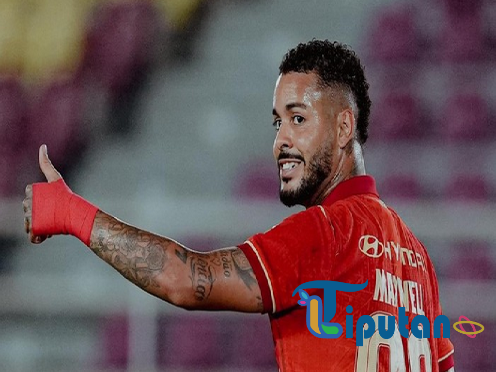 Maxwell Souza Cetak Hat-trick, Persija Tundukkan PSBS Biak 3-1 di Stadion Manahan