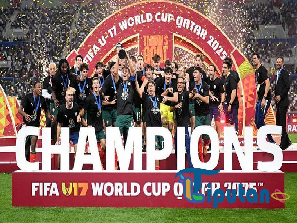 Portugal Angkat Trofi Piala Dunia U-17 2025