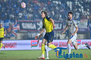 Aksi Ole Romeny Tak Mampu Selamatkan, Oxford United Resmi Pecat Pelatih