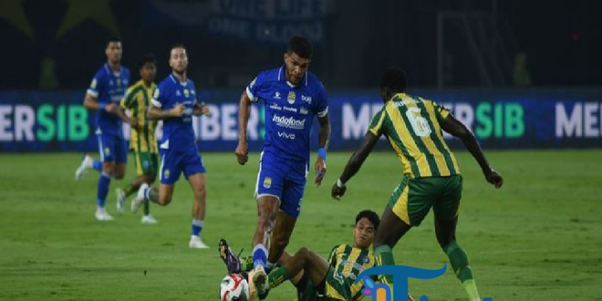 Bojan Hodak Ingatkan Persib Usai Kemenangan Sulit atas PSBS Biak