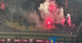 Kericuhan di Stadion Manahan Solo, 23 Suporter dengan Flare Diamankan Polisi