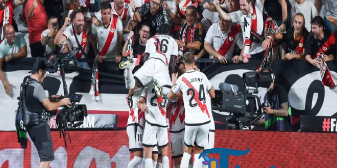 Line-up Granada vs Rayo Vallecano: Trejo, Fran Pérez, Camello Hadapi Saenz, Rodelas, Pascual