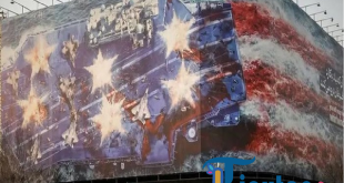 Mural di Alun-alun Teheran, Iran Sampaikan Peringatan kepada AS