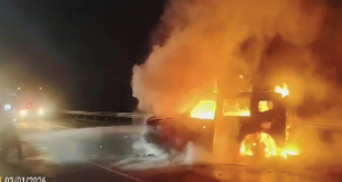 JETOUR Terbakar Setelah Tabrakan di Tol Jagorawi, Dua Orang Alami Luka