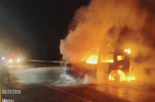 JETOUR Terbakar Setelah Tabrakan di Tol Jagorawi, Dua Orang Alami Luka