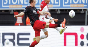 Miliano Jonathans Sumbang Gol, Excelsior Tahan Ajax 2-2