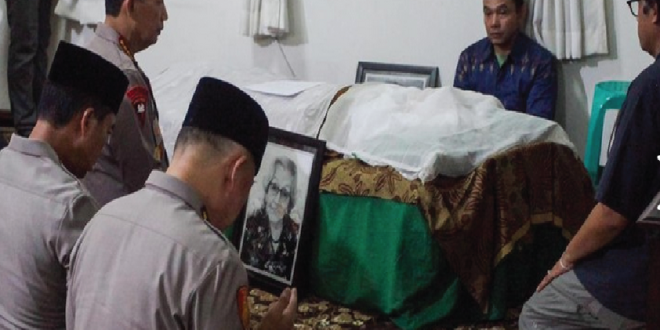 Para Pejabat Hadir di Rumah Duka Eyang Meri