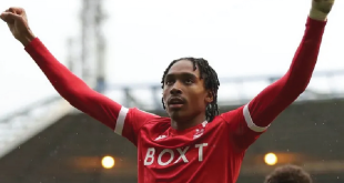 Cedera Tak Kunjung Usai, Tudor Kehilangan Spence di Laga Penentu Spurs Musim Ini