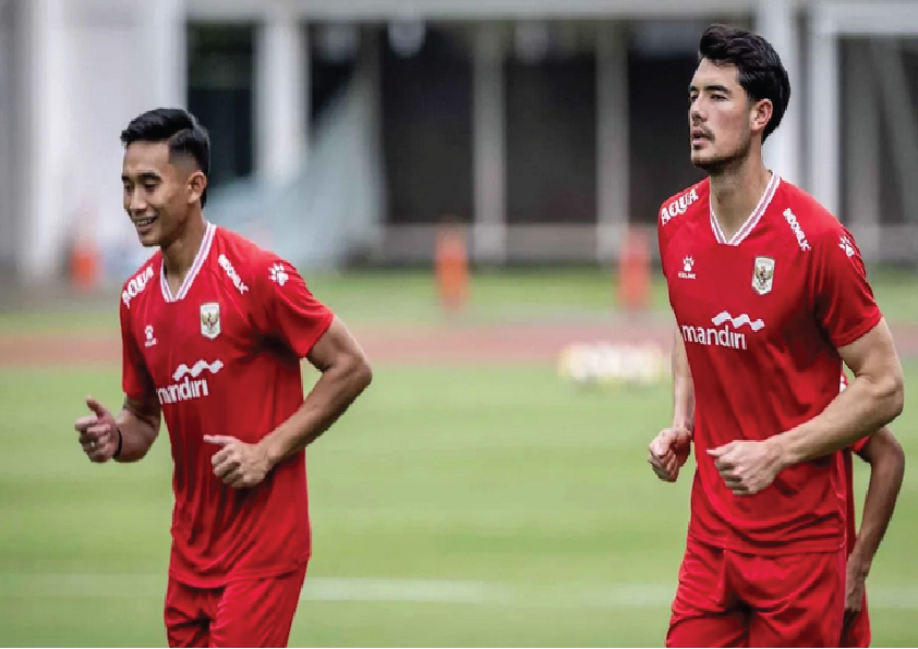 Kembalinya Baggott langsung mendapat ujian dari striker berpengalaman klub Inggris