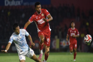 Lawan PSBS Biak, Imran Nahumarury Jalani Debut Bersama Semen Padang