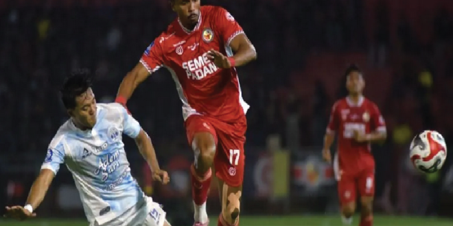 Lawan PSBS Biak, Imran Nahumarury Jalani Debut Bersama Semen Padang