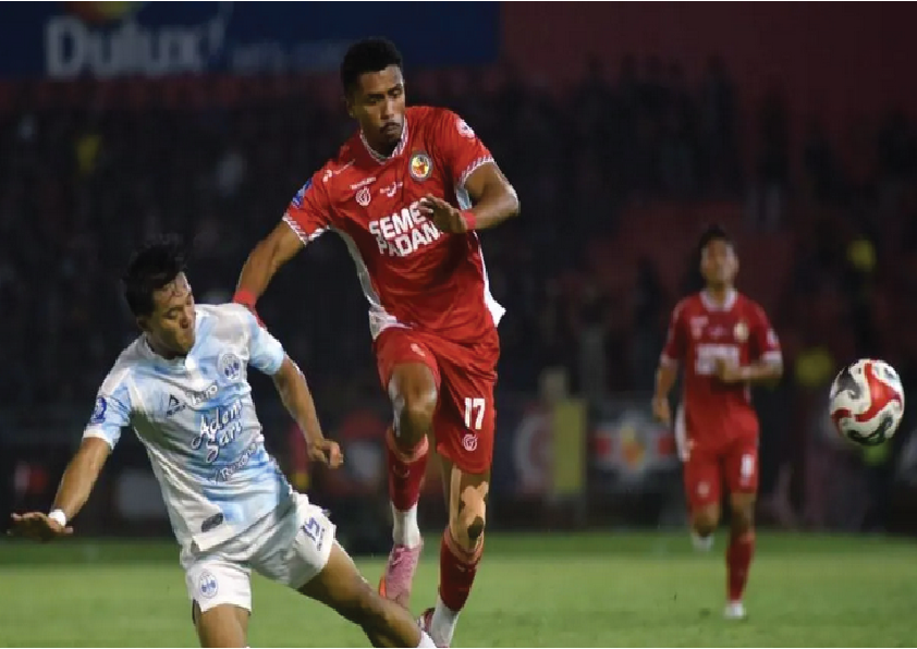 Lawan PSBS Biak, Imran Nahumarury Jalani Debut Bersama Semen Padang