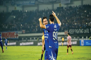 Persib vs Persik: Maung Bandung Raih Kemenangan Telak 3-0