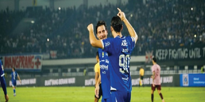 Persib vs Persik: Maung Bandung Raih Kemenangan Telak 3-0