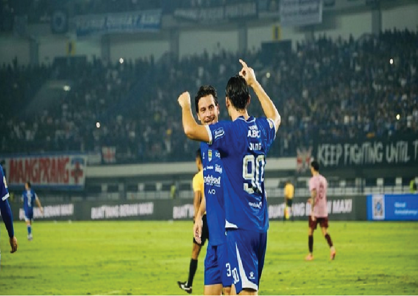 Persib vs Persik: Maung Bandung Raih Kemenangan Telak 3-0