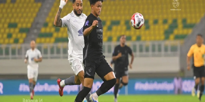 Prediksi Skor PSM vs Persita: Analisis Head to Head & Susunan Pemain