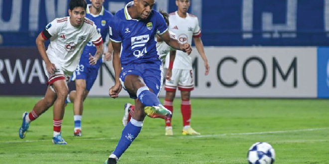 Uilliam Barros, penyerang Persib Bandung, dijatuhi skorsing dan denda oleh AFC