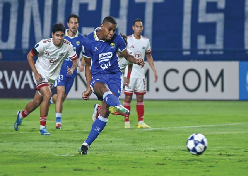 Uilliam Barros, penyerang Persib Bandung, dijatuhi skorsing dan denda oleh AFC