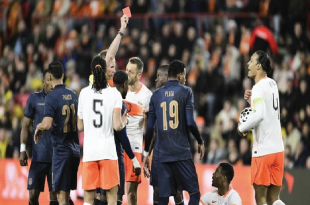 Belanda vs Ekuador: Duel Berakhir Imbang 1-1, Dumfries Dikartu Merah