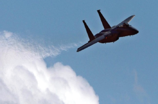 Jet Tempur F-15 Korsel Tabrakan di Udara, Diduga Gara-Gara Pilot Selfie