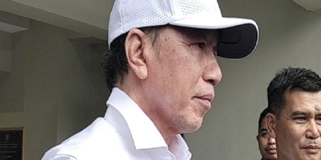 Jokowi Menanggapi Tekanan JK Soal Ijazah Asli