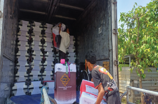 Koper Calon Jemaah Haji (CJH) asal Lamongan Resmi Diberangkatkan Menuju Asrama Haji Surabaya