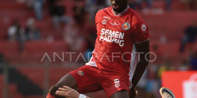 Madura United berhasil meraih kemenangan atas Semen Padang FC