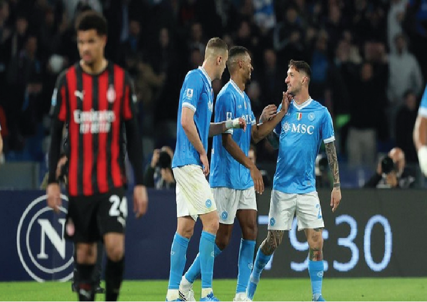 Napoli vs Milan: Partenopei Bungkam Rossoneri
