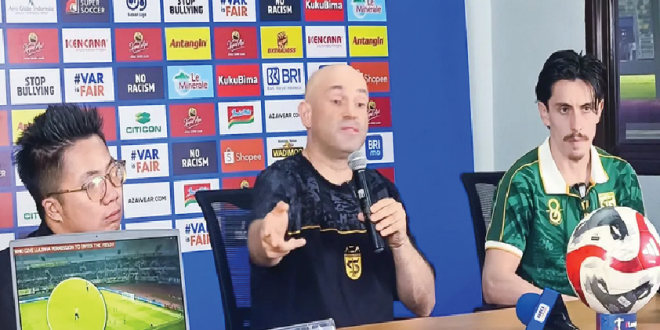 Persebaya mempertanyakan keputusan wasit saat menghadapi Madura United