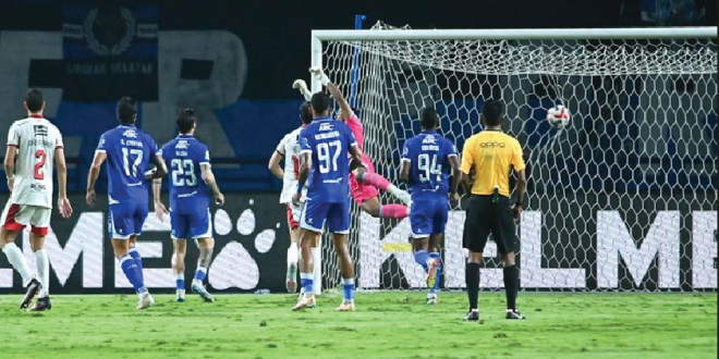 Persib vs Arema: I League Geser Kick-off ke 15.30 WIB