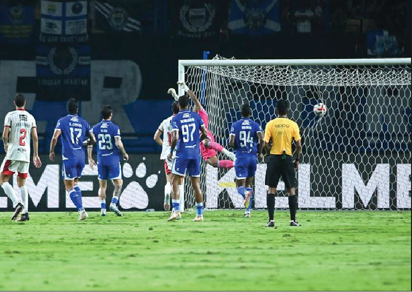 Persib vs Arema: I League Geser Kick-off ke 15.30 WIB