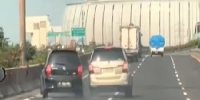 Sopir Livina Berniat Laporkan Sopir Innova Usai Senggolan di Tol Kemayoran