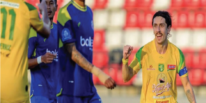 Super League: Rivera Borong Dua Gol, Persebaya Hancurkan Arema FC 4-0