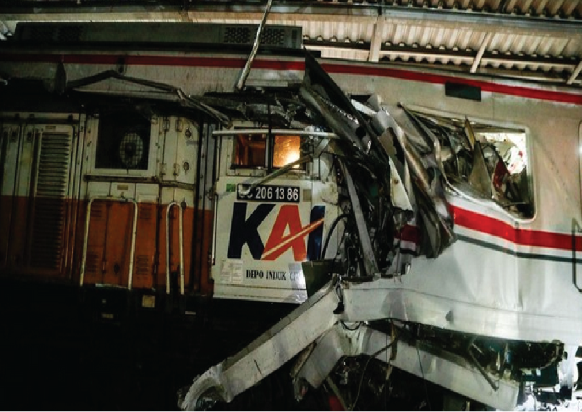 Tiga Korban Tabrakan Kereta di Bekasi Berhasil Diselamatkan