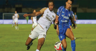 Alex Martins cetak hat-trick, Dewa United hancurkan PSBS Biak 5-0