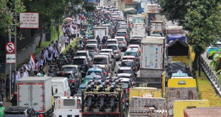 Demo Harkitnas 2026 Lumpuhkan Total Akses Gatot Subroto ke DPR