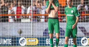 FC Groningen harus tertinggal dari Ajax Amsterdam setelah Thom van Bergen mengalami cedera