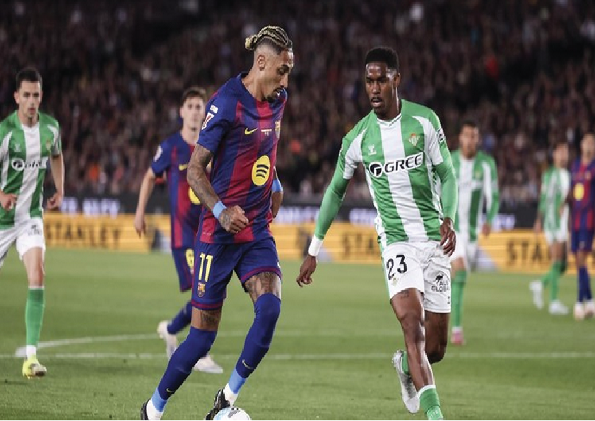 Raphinha Borong Dua Gol, Barcelona Tundukkan Real Betis 3-1