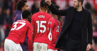 Rooney: Hanya Tunggu Waktu MU Permanenkan Michael Carrick