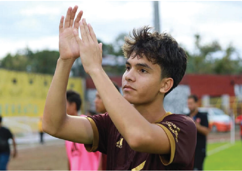 Rumor panas! Victor Dethan jadi incaran Persija Jakarta dan Persebaya Surabaya, efek Bernardo Tavares ikut memanaskan situasi