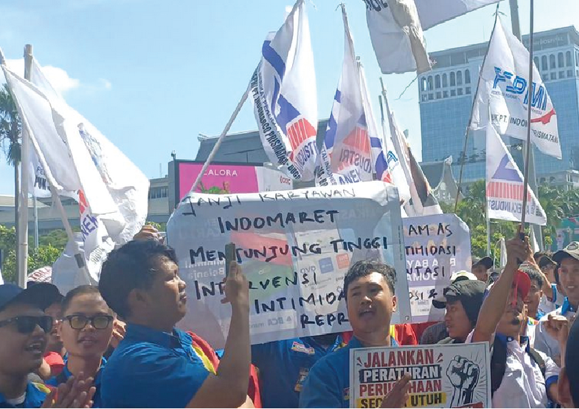 Buruh Indomaret Geruduk Menara PIK Usai Lembur Tak Dibayar