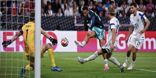 Die Mannschaft Hantam Finlandia 4-0