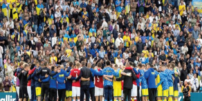 Eriksen Kembali Kolaps, Duel Denmark vs Ukraina Terhenti
