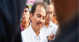 Jelang Sidang Kasus Ijazah Jokowi, Roy Suryo Santai: Senyum Dulu