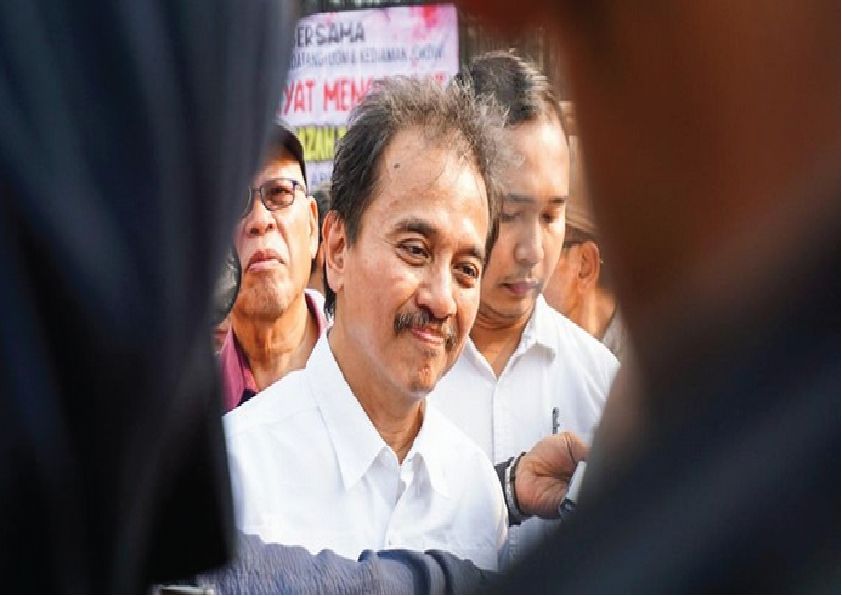 Jelang Sidang Kasus Ijazah Jokowi, Roy Suryo Santai: Senyum Dulu