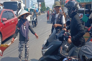 Jukir Wanita di Brebes Gagalkan Maling Rp 3,6 M, Hadiah Dibagi Empat